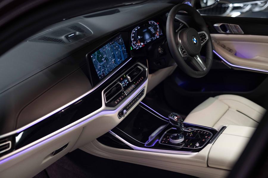 Торпедо BMW X7 M50i (G07) 2019 года  (JP) (фото 13 из 18)